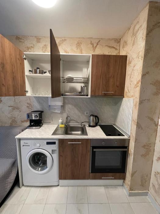 Colonel apartment 937