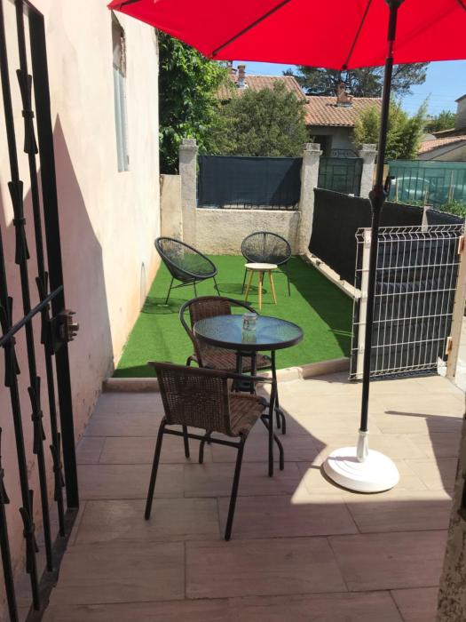 Studio cosy avec jardin proche centre et plage