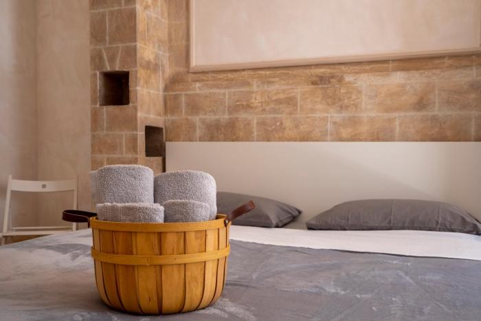 Â Chése De Menòple by STHEY