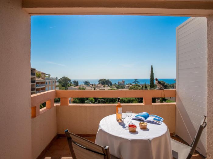 Apartment Le Victoria-2 by Interhome