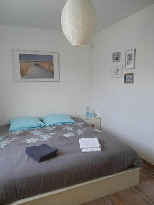 Chambre et sanitaires privés chez un particulier