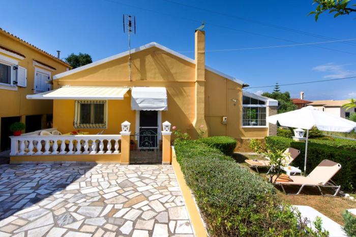 Achilleion Holiday Home
