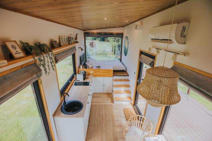 Tiny Transylvania, Rising high above Cluj-Napoca