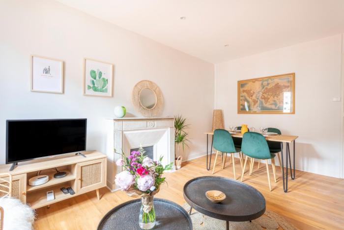 Le Funiculaire - au pied de Notre Dame de la Garde