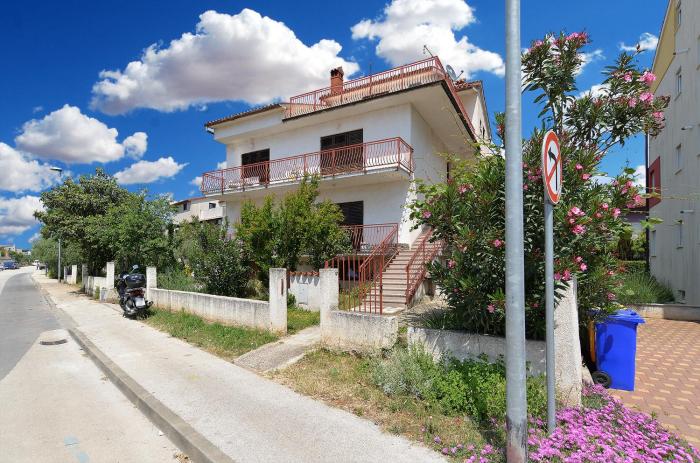 Apartments Goran 2250