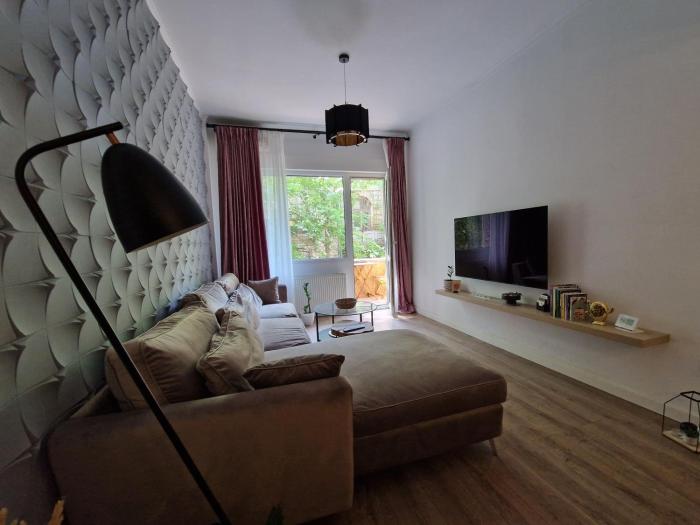 Athenee apartment