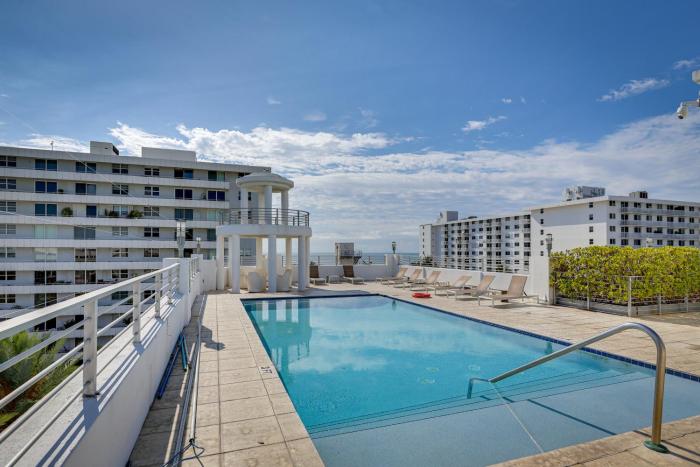 Miami Beach Vacation Rental with Rooftop Pool Access