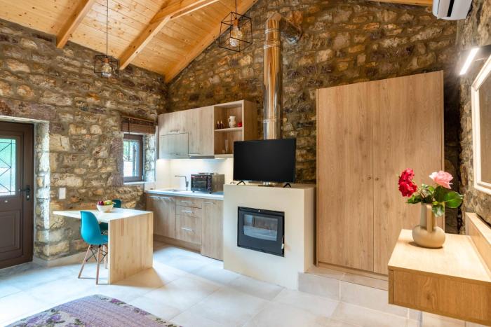 Fotoulas stone studio
