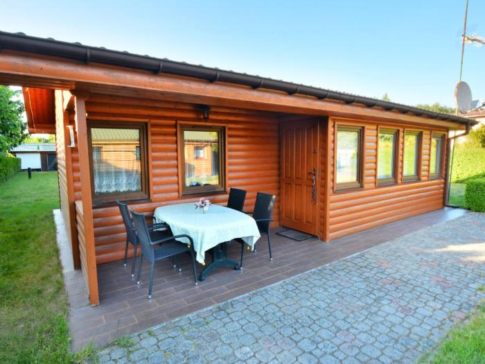 Holiday house near the lake, quiet neighborhood, Rosnowo