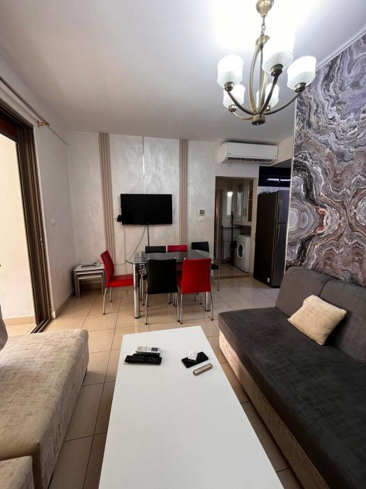 Nice tow bedrooms by snake pool for families only in Talapay