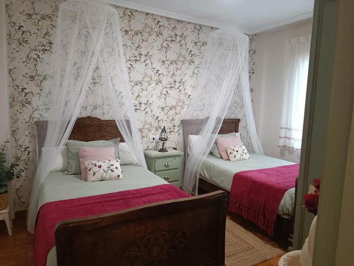 Como una casa de campo en la ciudad, con patio -Parking gratis