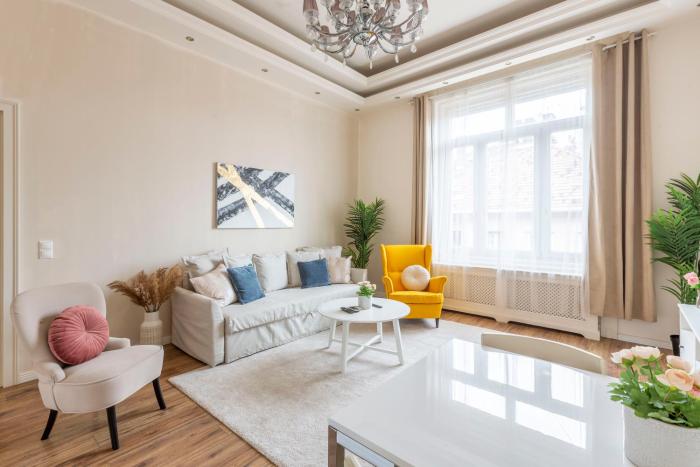 Luxurious Central Apartment in Liszt Ferenc Square
