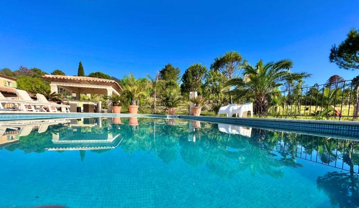Villa La Source 83 - Room Close to St Tropez