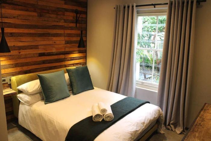 Well Appointed Apartment by ARPA Hospitalities