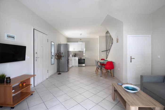 N&J Apartment 1 by Booking Kottas