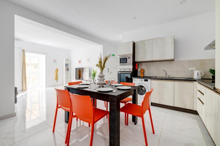 Modern Family Holiday Retreat in Gzira