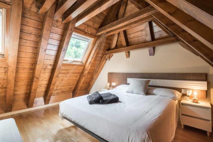 Casa Artiga de Lin by SeaMount Rentals