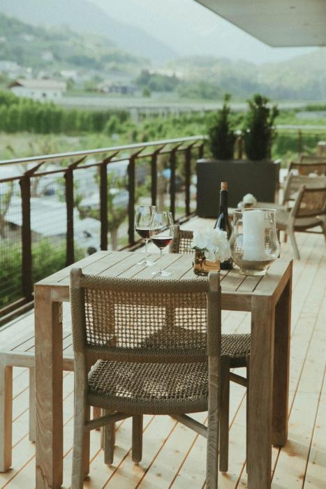 Solterra Poolhouse 1