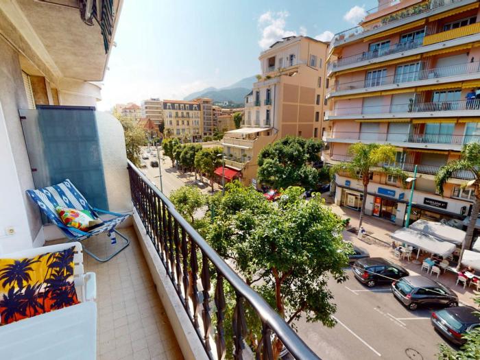 Agréable 2P moderne en centre-ville proche mer avec balcon - FR-1-196-333