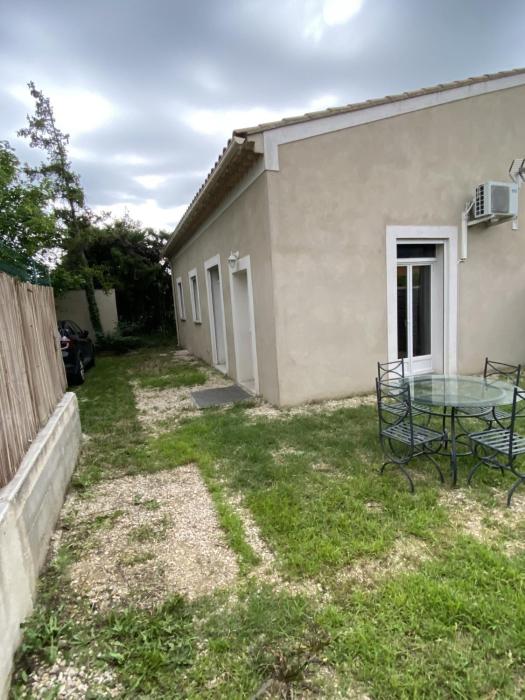 Maison Carpentras 2 chambres avec jardin