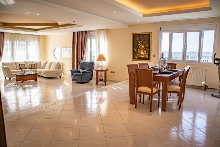 Marys Luxury Residence