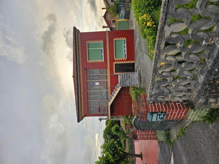 Se alquila casa en pedreña