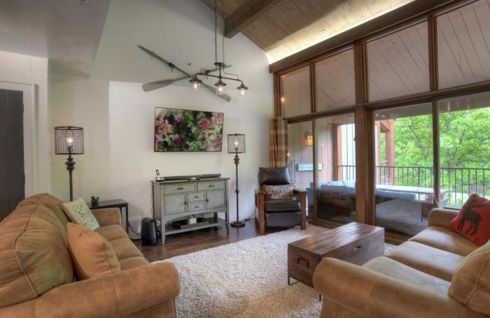 Tamarron Gambel Oak 757 - 4th Hole Hideaway - Durango CO