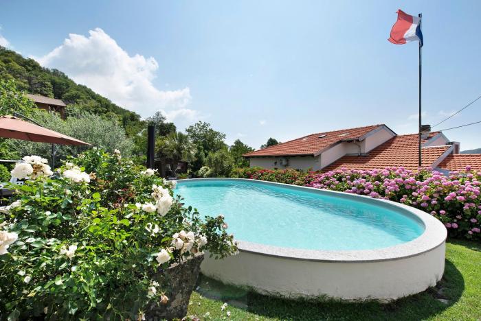 Barcollo House - Piscina nel verde