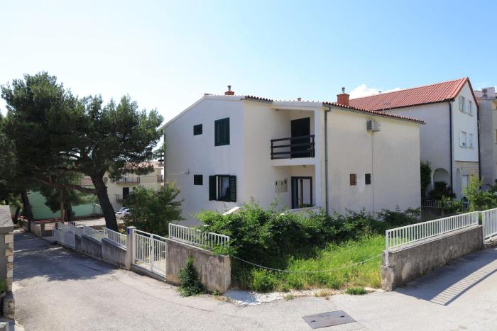 Apartments with a parking space Baska Voda, Makarska - 21337