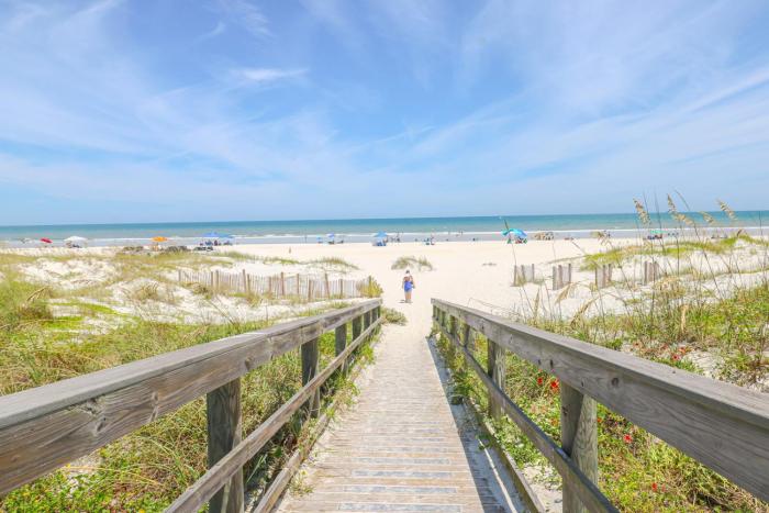 Ocean Village Club N36