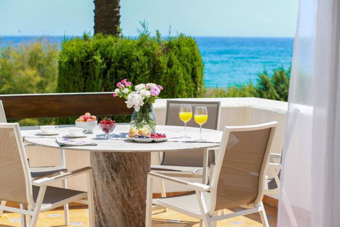 Beachfront luxury - Los Monteros Palm Beach