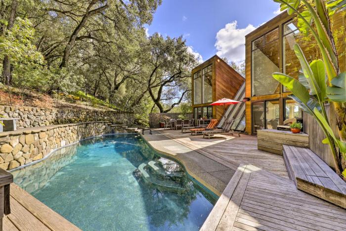 Luxe Santa Rosa Home about 3 Mi to Downtown!