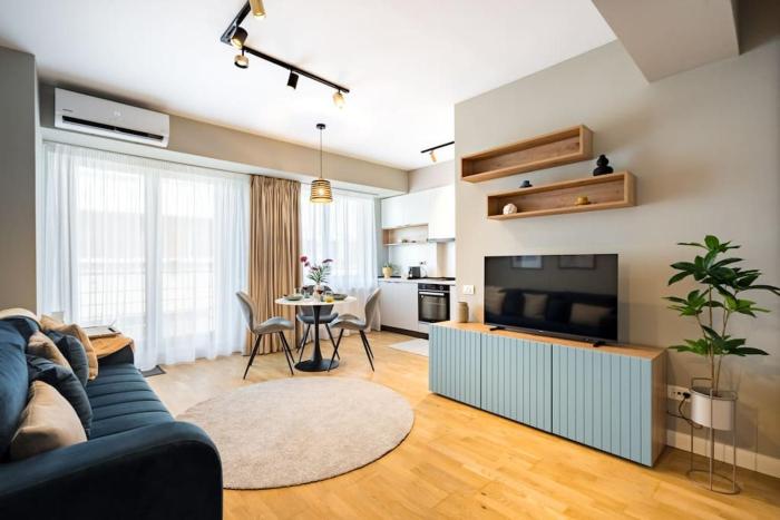 Bright 1BR Flat - New Midtown Building + Terrace