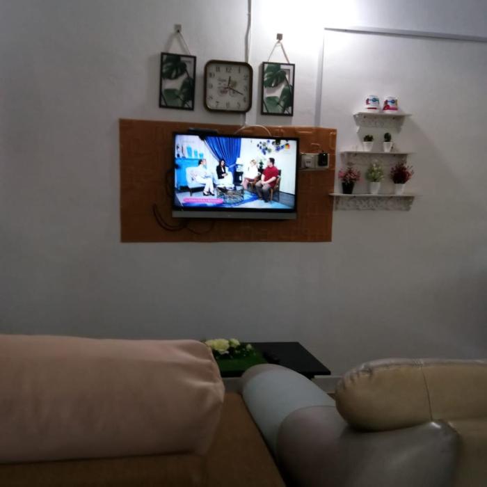 Rumah Tamu FieSari Jeli M U S L I M