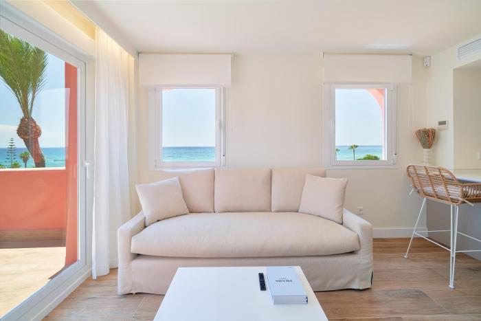 Sea Suite Beachfront