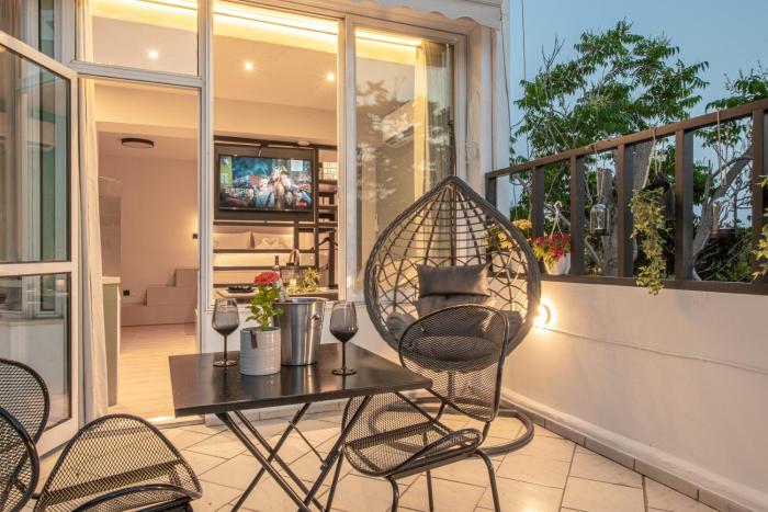 Exclusive Terrace studio