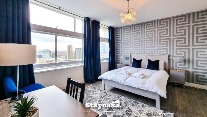 Modern City Centre Apt Stunning 18th Floor View