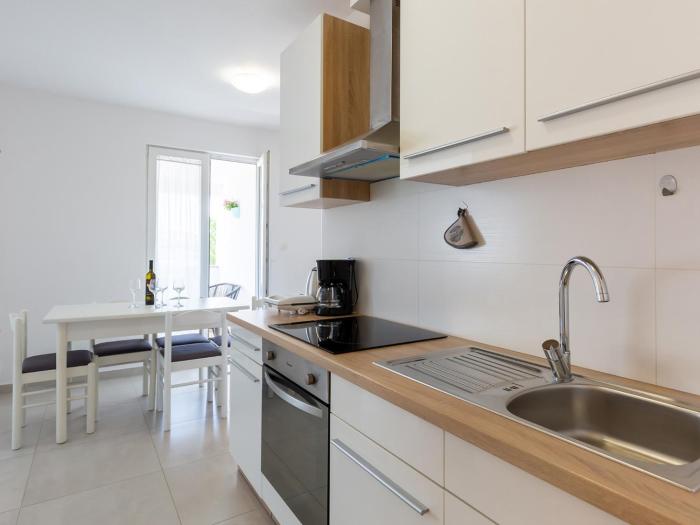 Amoroso apartment 200m from sea