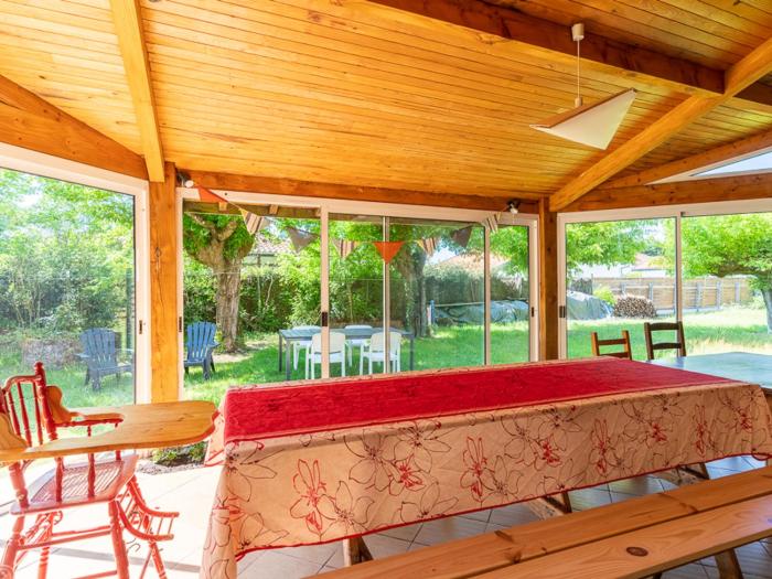 Maison familiale, 15 pers., jardin privé, proche centre et lac, à 25 min de locéan - FR-1-319-472