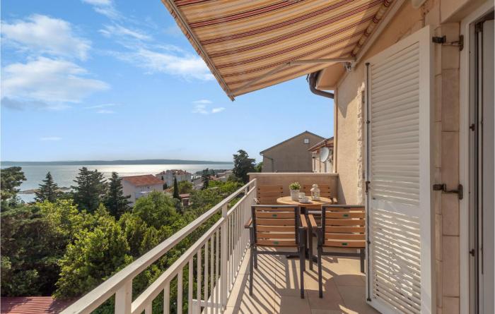 Gorgeous Apartment In Novi Vinodolski