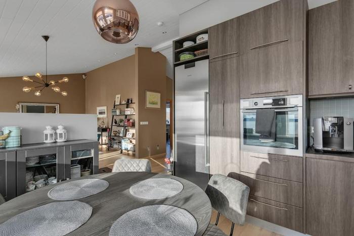 Spacious Family friendly house in Reykjavik area