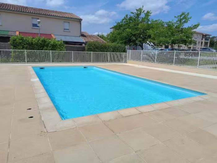 Le cocon de Marie,piscine, balcon, parking gratuit, baignoire
