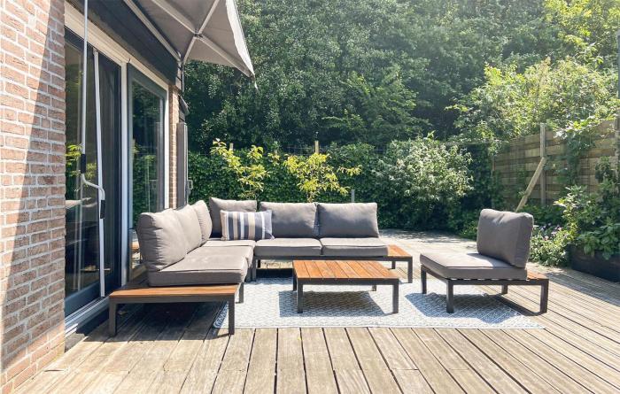 Stunning Home In Noordwijk With Wifi