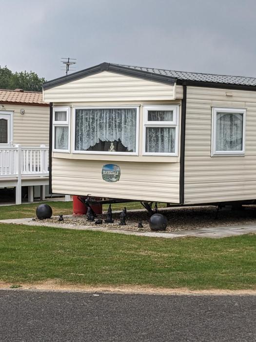 E16 Millfields 6 berth caravan MAX 4 ADULTS Bob familys only and lead person must be over 30