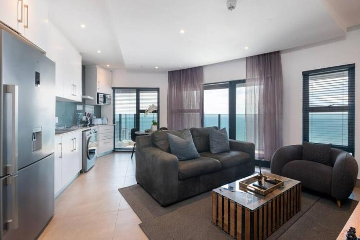 Lux Oceans 2 Bedroom Apartment in Umhlanga