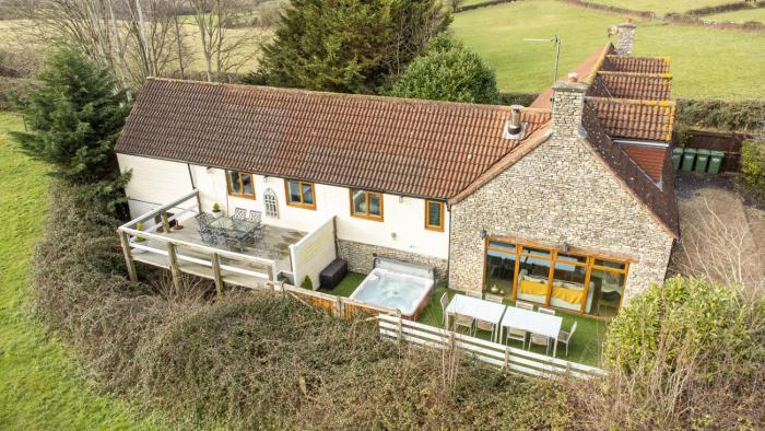 The West Barn near Bath, sleeps 24 and 2 hot tubs