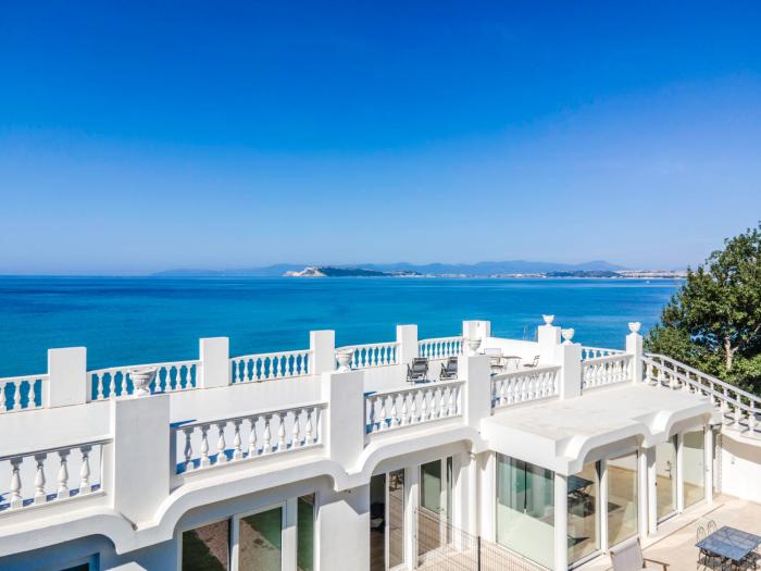 Villa Blanca del mar
