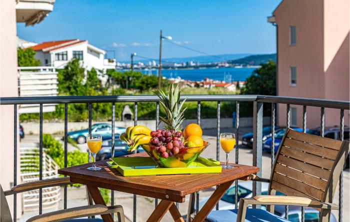 Awesome Apartment In Kastel Kambelovac