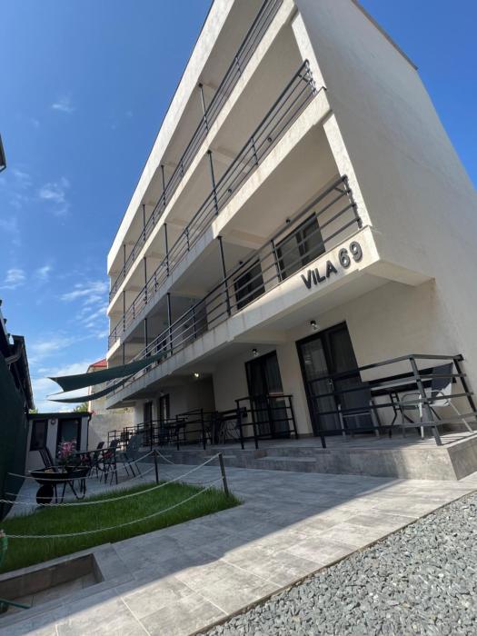 Vila 69