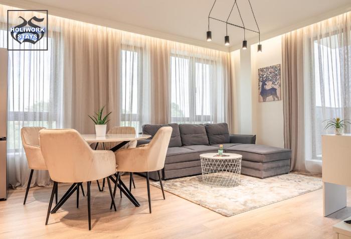 Platinum 1BD with Workspace and Private Parking by Flat Managеr
